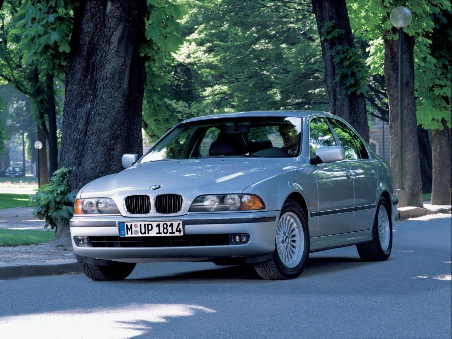  BMW 5-Series Sedan 1995 года  (фото 25 из 26)